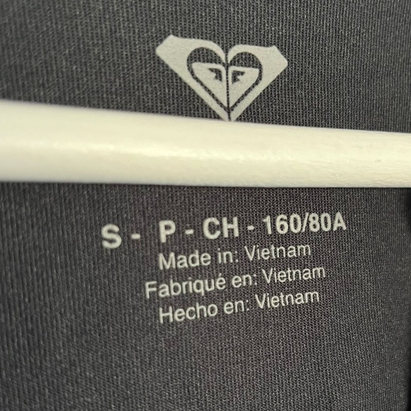 ROXY Pineapple Rashguard 🍍 - Picture 7 of 7